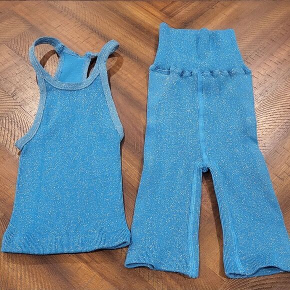 Free People Set - Happiness Runs Lurex Tank and Shorts XS/S top M/L bottoms - Picture 8 of 9